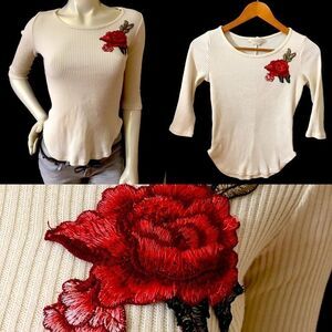 La Gypsy Thick Ribbed embroidered Rose sweater